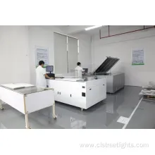 Solar-Powered Sunflower Light with Metal Housing